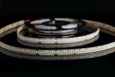 Rutec LED Flexband Flex.LEDStrip,24V,Innen,3000K CRI80 VARDAflex Quantum Triple - 5 M-Ro / EEK: E 